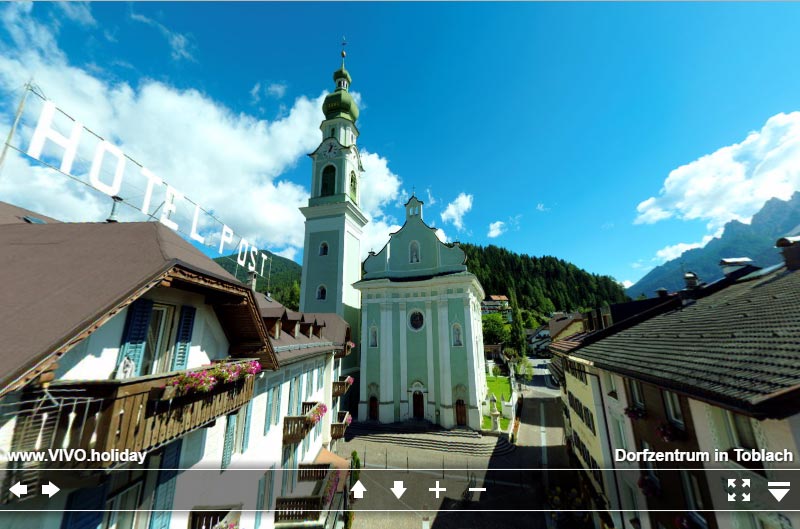 Blick auf die Pfarrkirche von Toblach